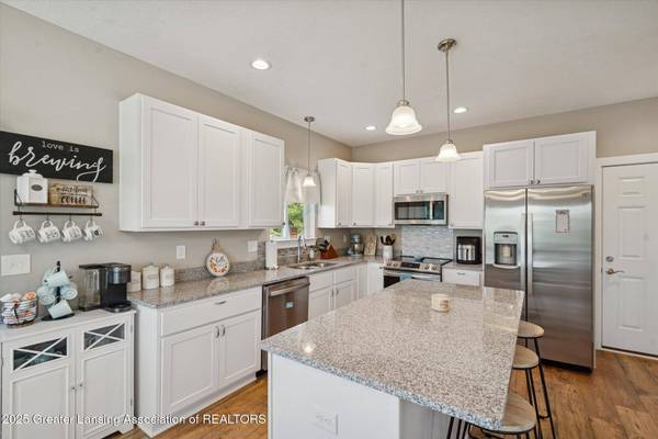 5550 Paxton RD, St. Johns, MI 48879