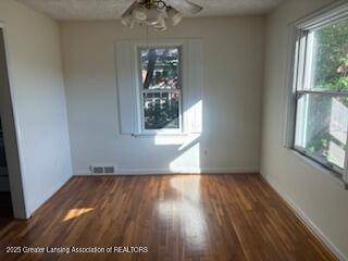 1221 Pershing DR, Lansing, MI 48910