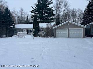 8652 E Colby RD, Crystal, MI 48818