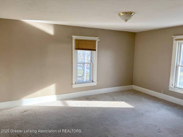 109 E Tyrell ST, St. Louis, MI 48880