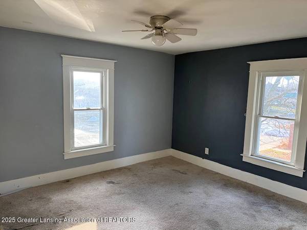 109 E Tyrell ST, St. Louis, MI 48880