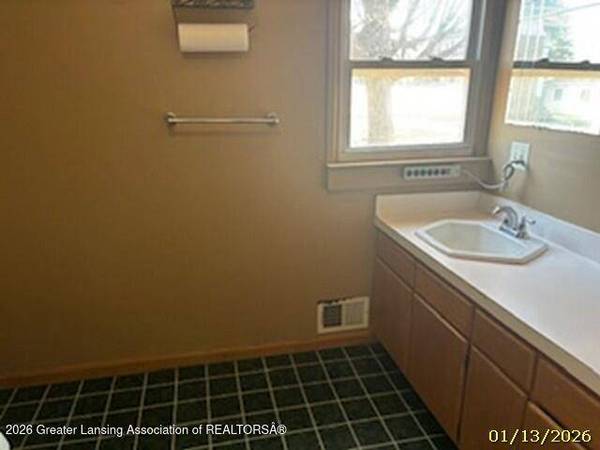 212 W State ST, Corunna, MI 48817