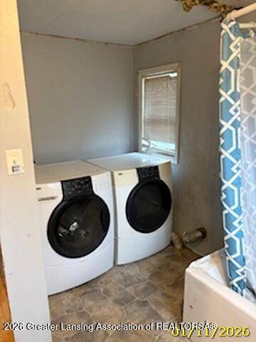 331 1st ST, Breckenridge, MI 48615