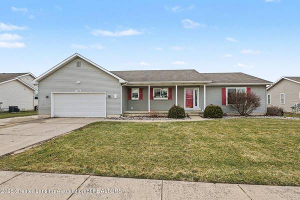 1103 Kelcrasta DR, St. Johns, MI 48879