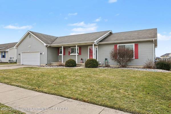 1103 Kelcrasta DR, St. Johns, MI 48879