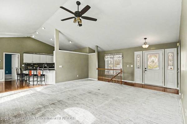 3343 Silverspring DR, Dewitt, MI 48820