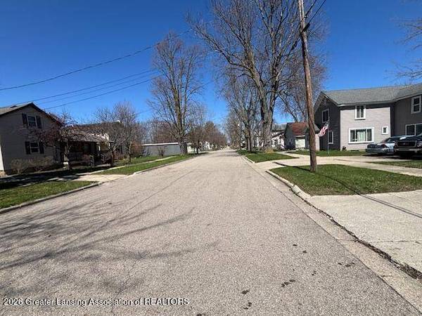 210 Ross ST, St. Johns, MI 48879