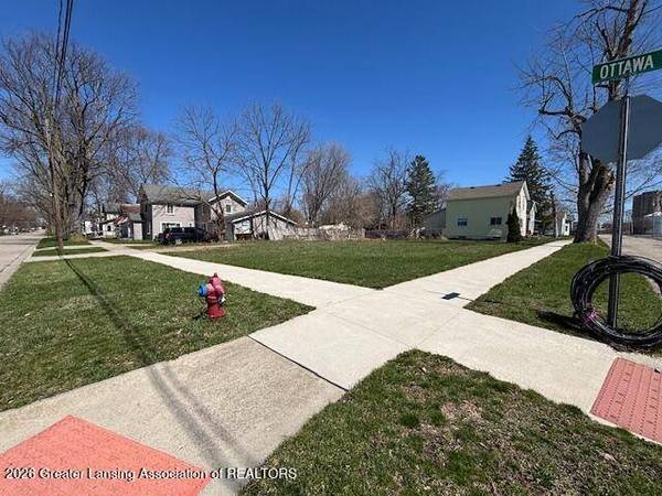 210 Ross ST, St. Johns, MI 48879