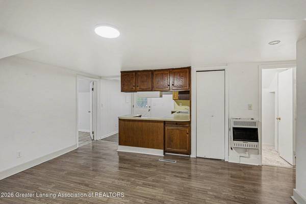 209 S Emmons ST, St. Johns, MI 48879