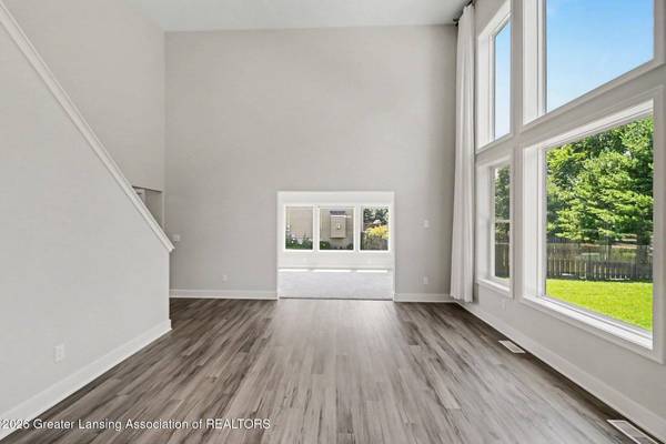 2383 W Gallant Fox WAY, St. Johns, MI 48879