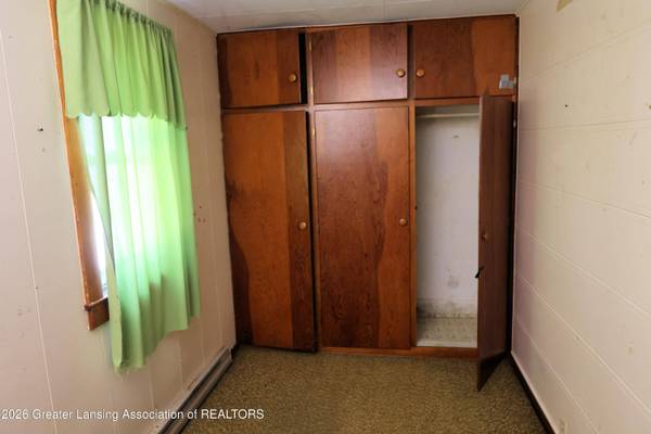 2550 N Airport RD, St. Johns, MI 48879