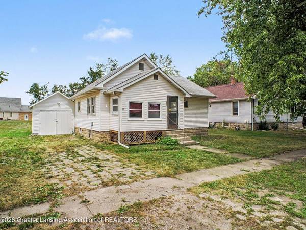 130 W Fulton AVE