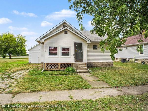 130 W Fulton AVE, Pompeii, MI 48874