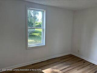 212 Pearl ST, Crystal, MI 48818