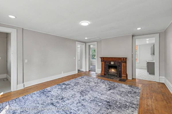 111 Oakland, St. Johns, MI 48879
