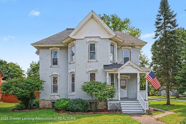 111 Oakland, St. Johns, MI 48879