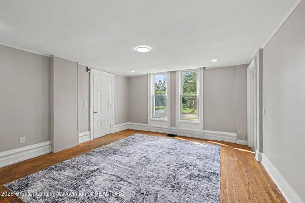 111 Oakland, St. Johns, MI 48879