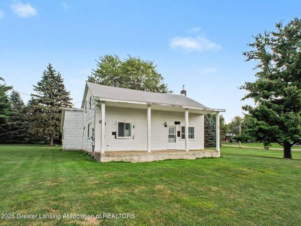 4050 Vanneter RD, Williamston, MI 48895