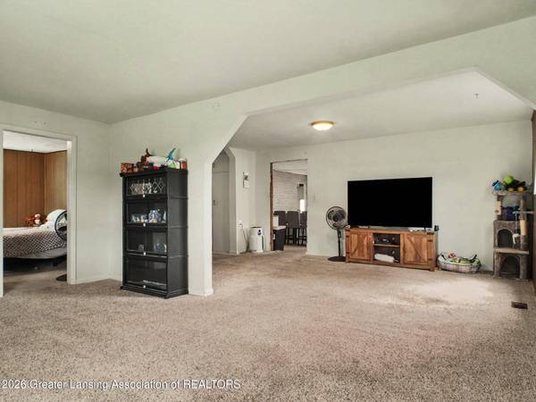 4050 Vanneter RD, Williamston, MI 48895
