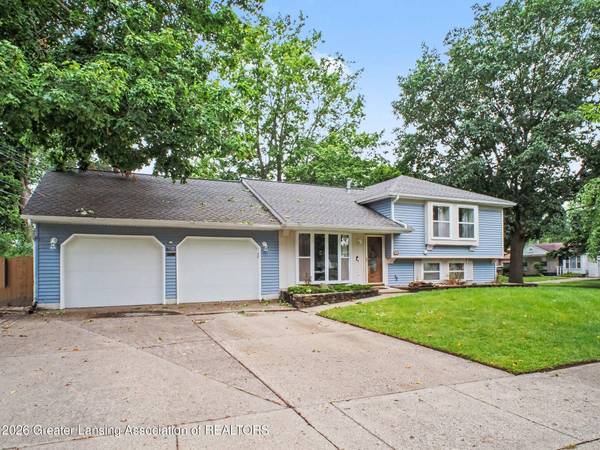 1021 Mel AVE, Lansing, MI 48911