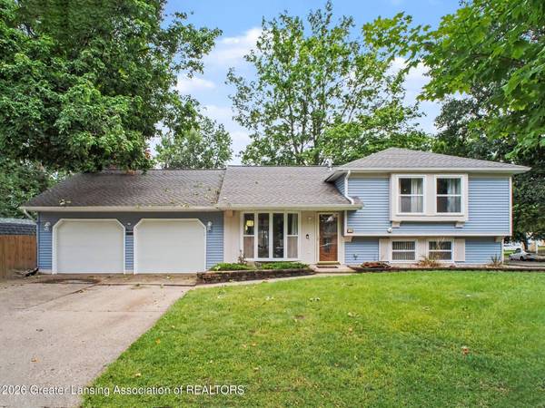 1021 Mel AVE, Lansing, MI 48911