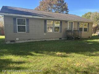 1811 E North