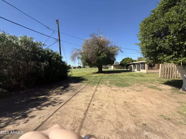 10711 W ABBOTT Avenue, Sun City, AZ 85351