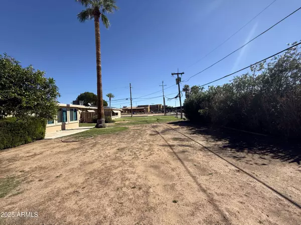 10711 W ABBOTT Avenue, Sun City, AZ 85351