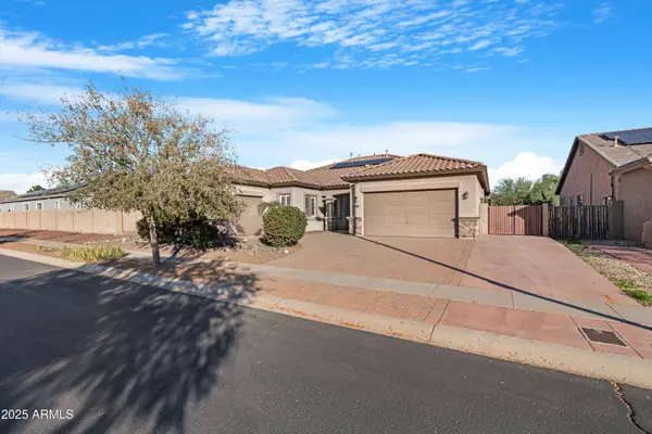 14376 W DESERT HILLS Drive, Surprise, AZ 85379