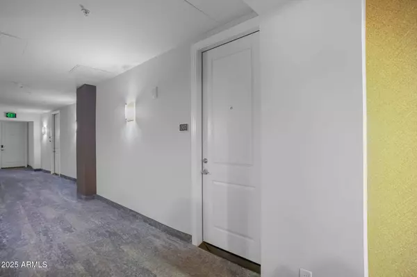 1 E LEXINGTON Avenue #1307, Phoenix, AZ 85012