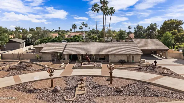 6955 W CALAVAR Road, Peoria, AZ 85381