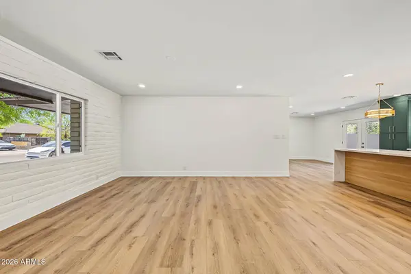 3008 W GAIL Road, Phoenix, AZ 85029