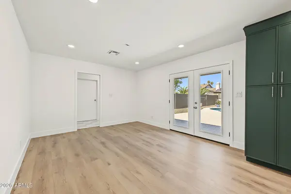 3008 W GAIL Road, Phoenix, AZ 85029
