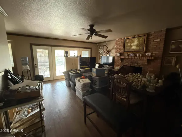 2055 E FAIRFIELD Street, Mesa, AZ 85213