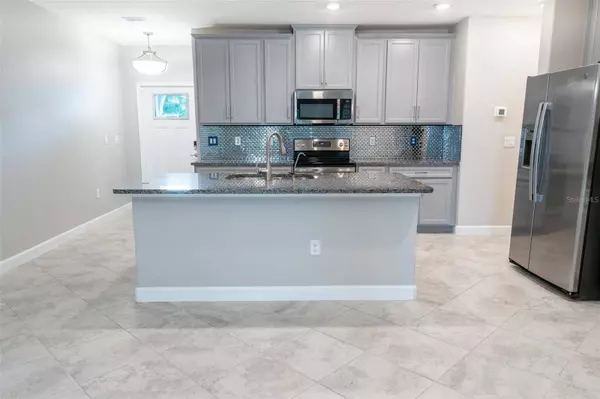 17009 CLEAR CORK DR, Wimauma, FL 33598