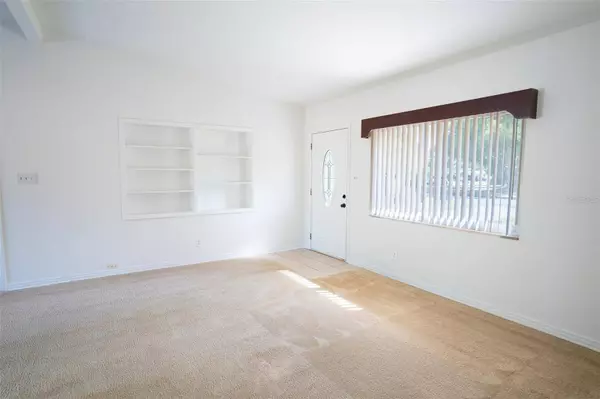 120 RUBY CIR, Brandon, FL 33510