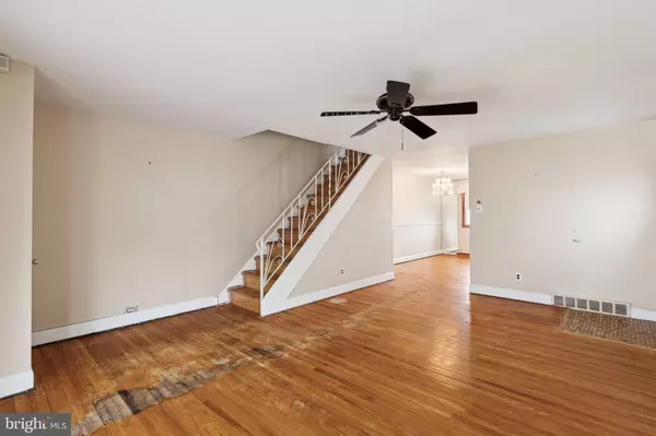 9966 BRIDLE RD, Philadelphia, PA 19115