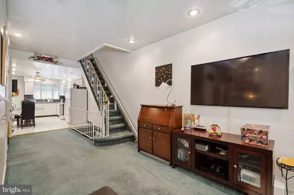 2341 S HICKS ST, Philadelphia, PA 19145