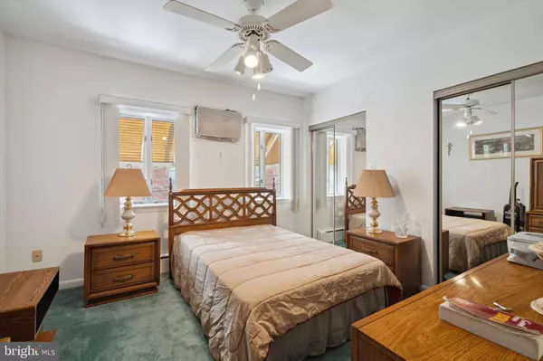 2341 S HICKS ST, Philadelphia, PA 19145