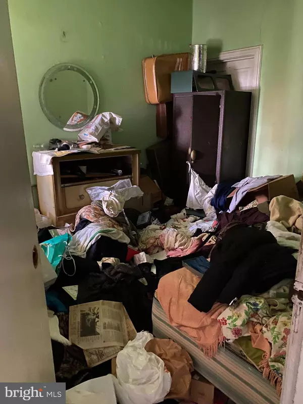 2442 N GARNET ST, Philadelphia, PA 19132