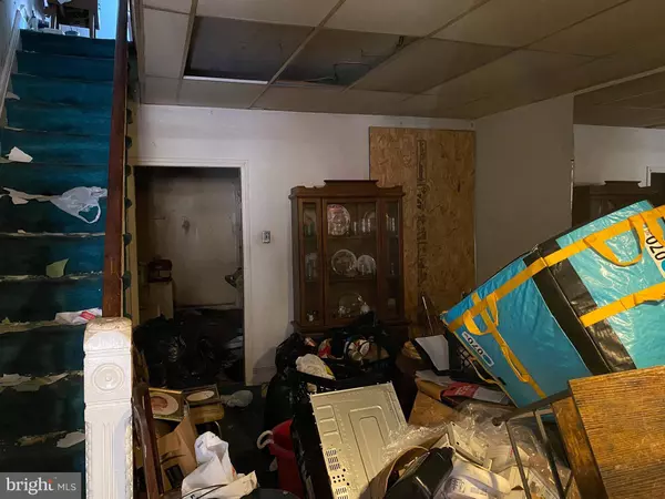 2442 N GARNET ST, Philadelphia, PA 19132