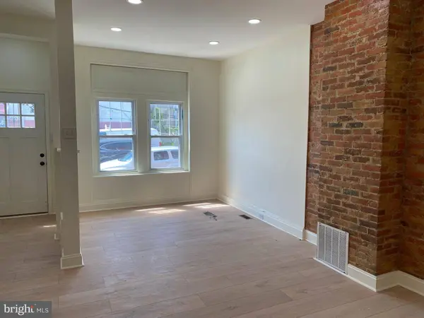 823 N HUTTON ST, Philadelphia, PA 19104