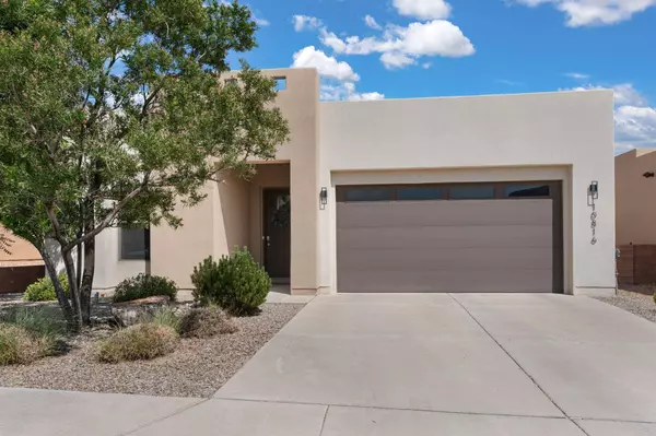 10816 ESMERALDA DR NW, Albuquerque, NM 87114