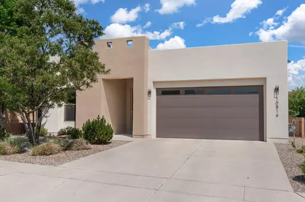 10816 ESMERALDA DR NW, Albuquerque, NM 87114