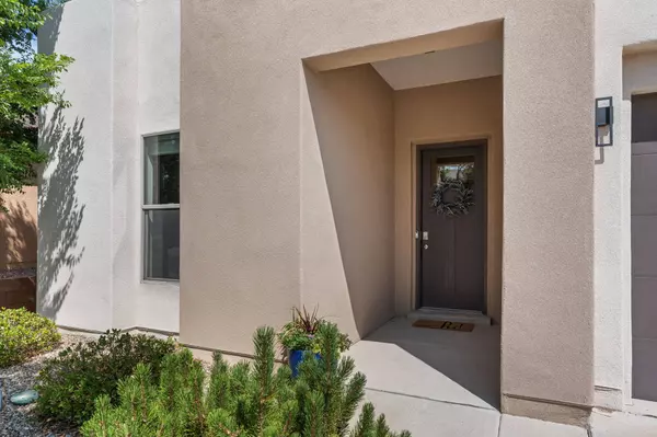 10816 ESMERALDA DR NW, Albuquerque, NM 87114