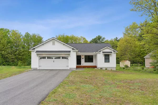 79 Colin's Meadow LN, Alfred, ME 04002