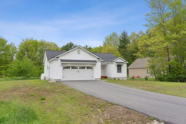 79 Colin's Meadow LN, Alfred, ME 04002