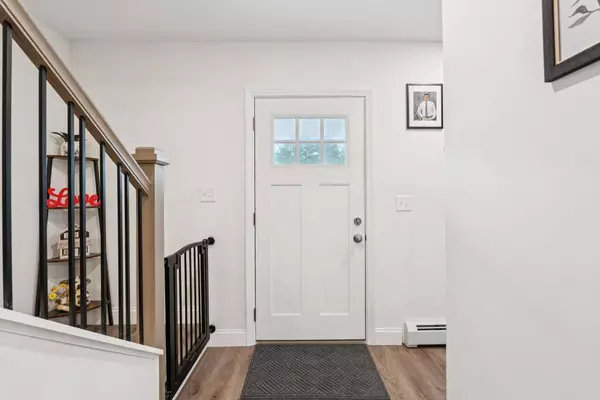 81 Nature's WAY, Standish, ME 04085