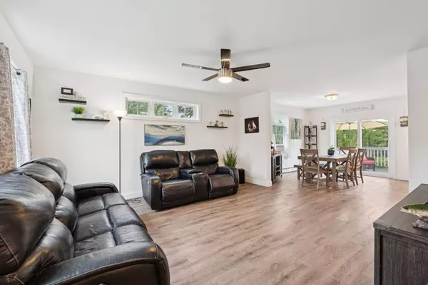 81 Nature's WAY, Standish, ME 04085