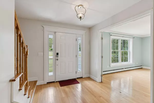 45 Quail TRL, Buxton, ME 04093